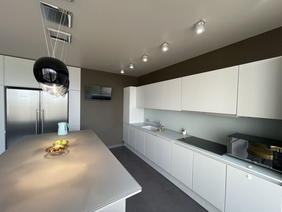 Квартира на Літературна вул.