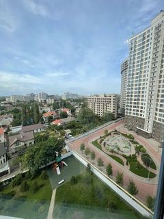 Квартира на Літературна вул.