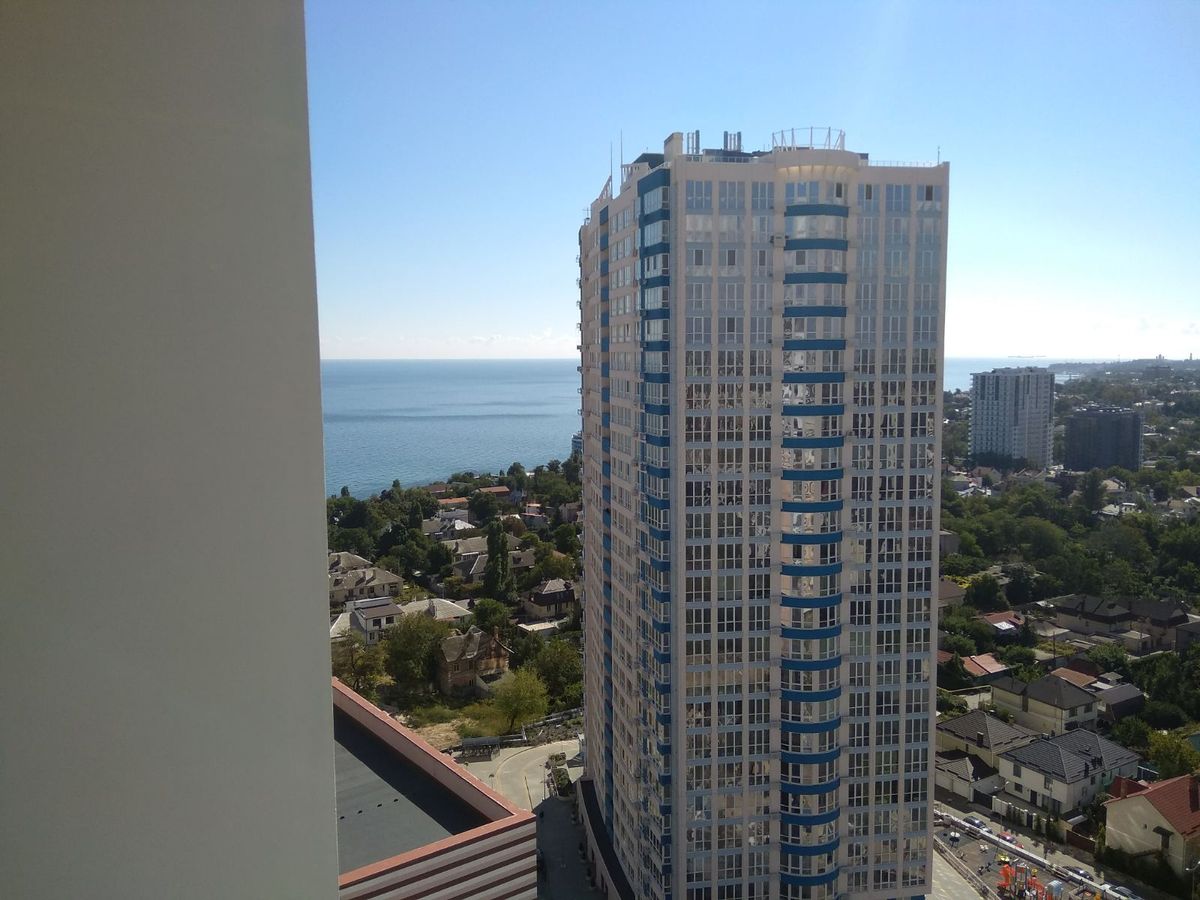 Квартира на Лiтературна вул.