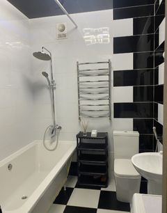 Квартира на Космонавта Комарова вул.