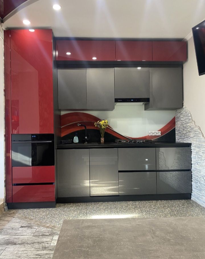 Квартира на Космонавта Комарова вул.