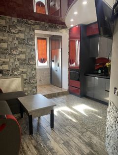 Квартира на Космонавта Комарова вул.