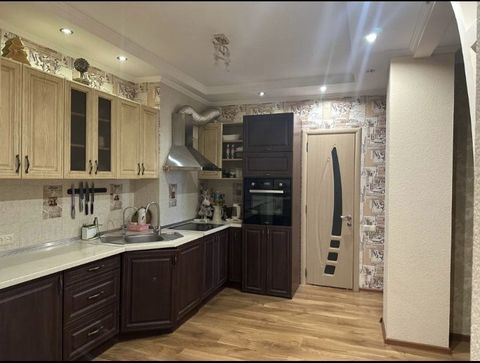 Apartment on General Bocharov Street