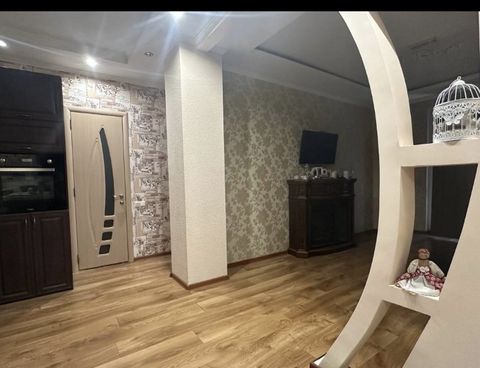 Apartment on General Bocharov Street