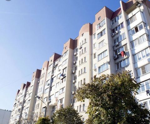 Квартира на Топольова вул.