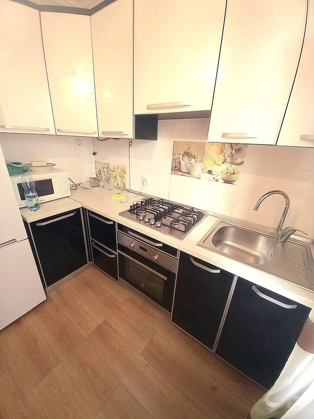 Продам 3-х кімнатну з капремонтом вул.К.Луніна /Адмиральский пр-т