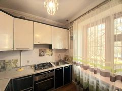 Продам 3-х кімнатну з капремонтом вул.К.Луніна /Адмиральский пр-т