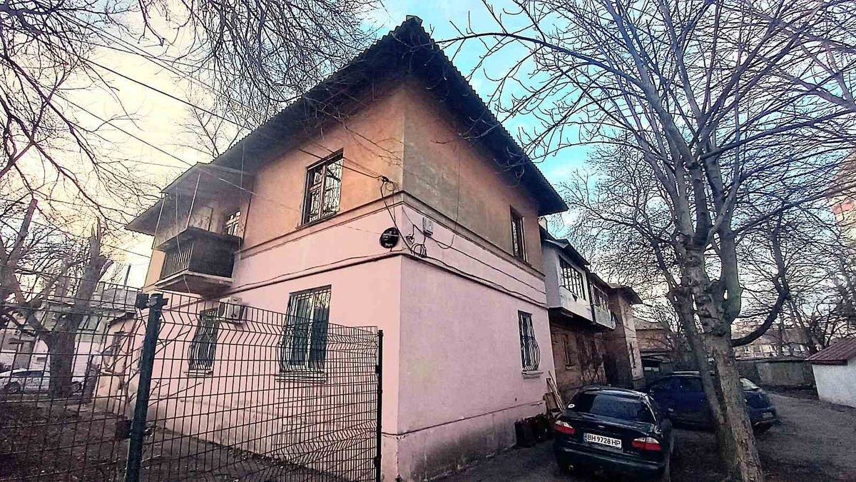 Продам 3-х кімнатну з капремонтом вул.К.Луніна /Адмиральский пр-т