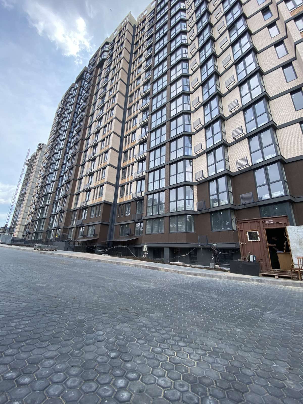 Трикімнатна Прохоровська вул.