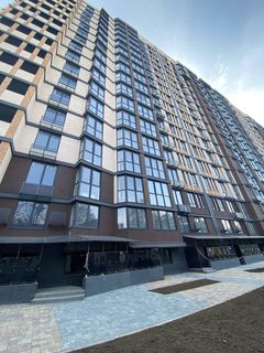 Трикімнатна Прохоровська вул.