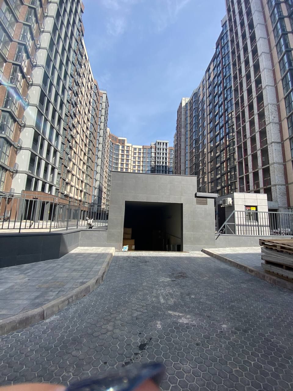 Трикімнатна Прохоровська вул.