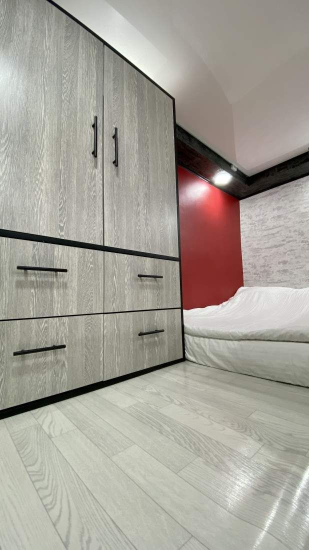 Продам кімнату на Єлисаветинській вул.