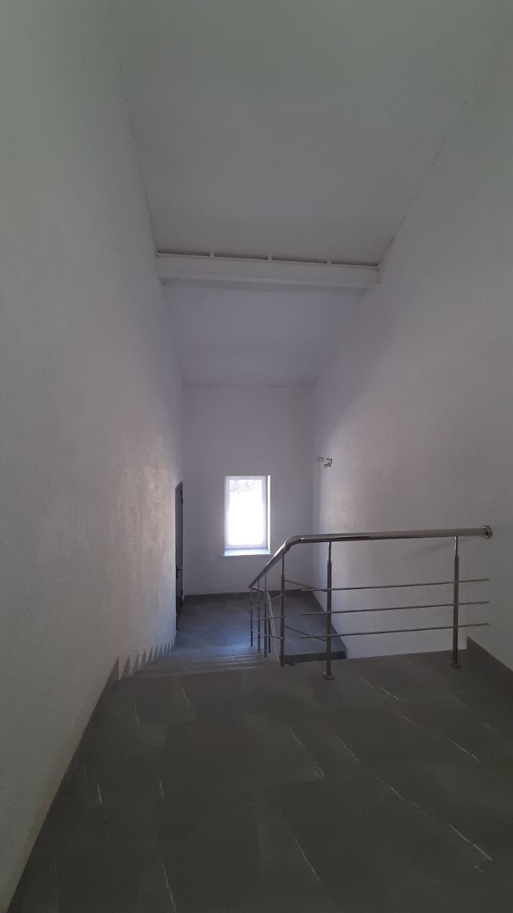 ЕКС! Продам! Терміново! 2-кім. квартира в Сахарова під держ. програми