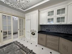 Кввртира на Літературна вул.