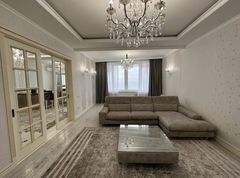 Кввртира на Літературна вул.