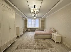 Кввртира на Літературна вул.