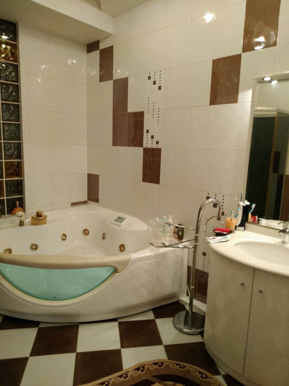 Квартира на Екатерининская пл.