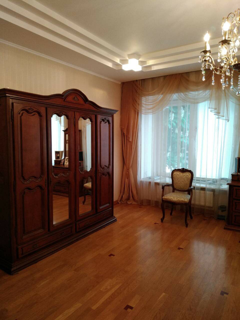 Квартира на Екатерининская пл.