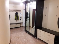 Продам двокімнатну квартиру з великою кухнею-студією та ремонтом у цегляному будинку