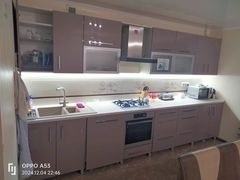 Продам двокімнатну квартиру з великою кухнею-студією та ремонтом у цегляному будинку