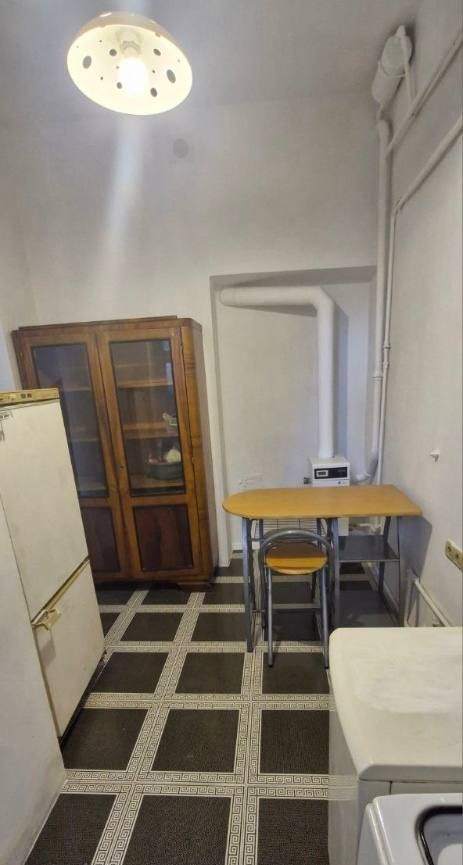 One-bedroom apartment on Vosnesensky Lane