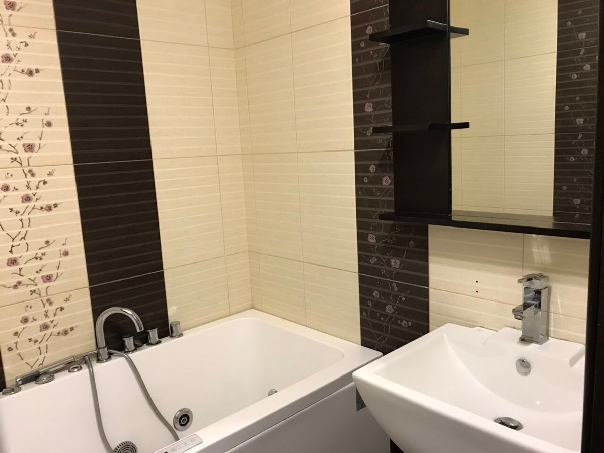 Квартира на Академіка Сахарова вул.