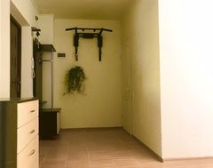 Квартира на Сахарова Академіка вул.