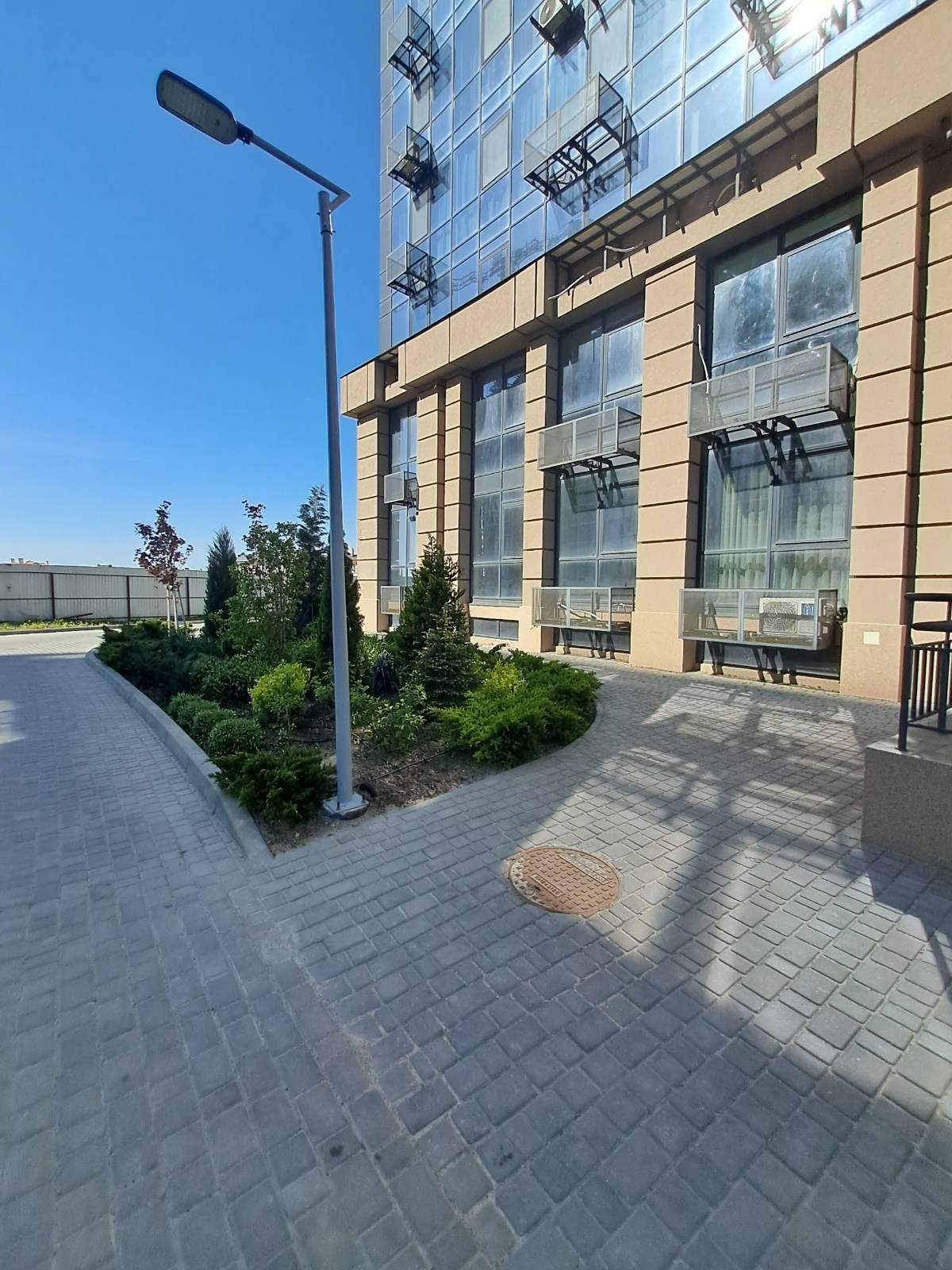 Продам 2 кімнатну квартиру на Дружби Народів вул.