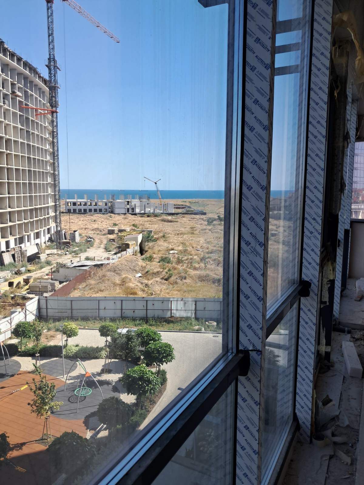 Продам 2 кімнатну квартиру на Дружби Народів вул.