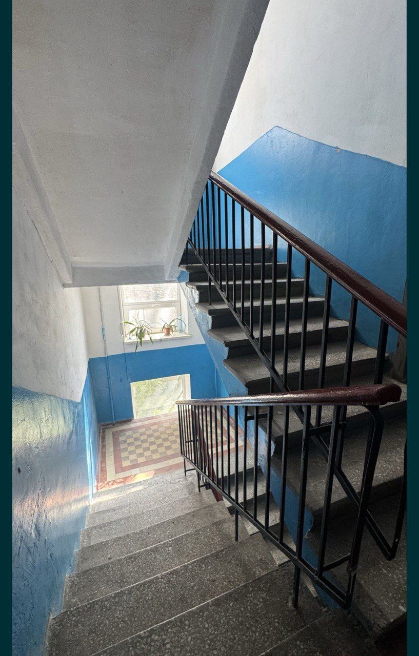 Продається двокімнатна квартира з євроремонтом під ключ