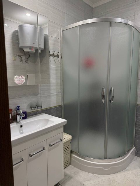 Продам квартиру на Генуэзськiй