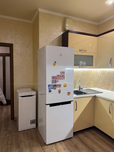 Продам квартиру на Генуэзськiй