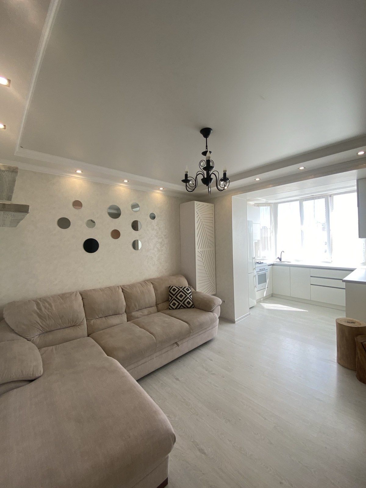 Квартира на Світлому провулку