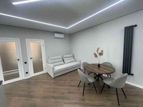 Квартира Перлинна вул.