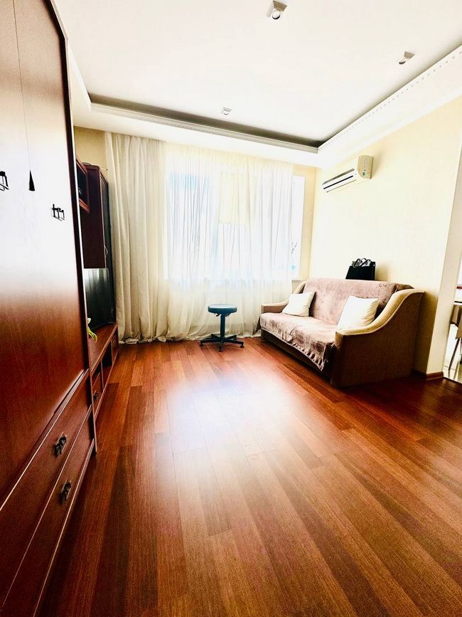 Однокімнатна квартира на Говорова (Добровольців) вул.