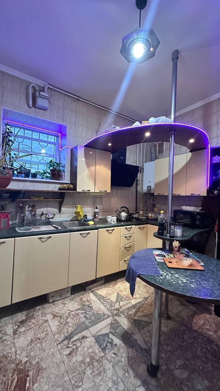 Квартира на Цвєтаєва вул.