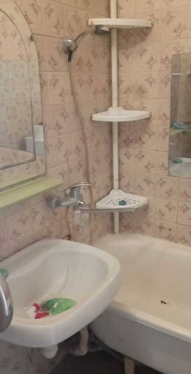 Квартира на Добровольського проспекті