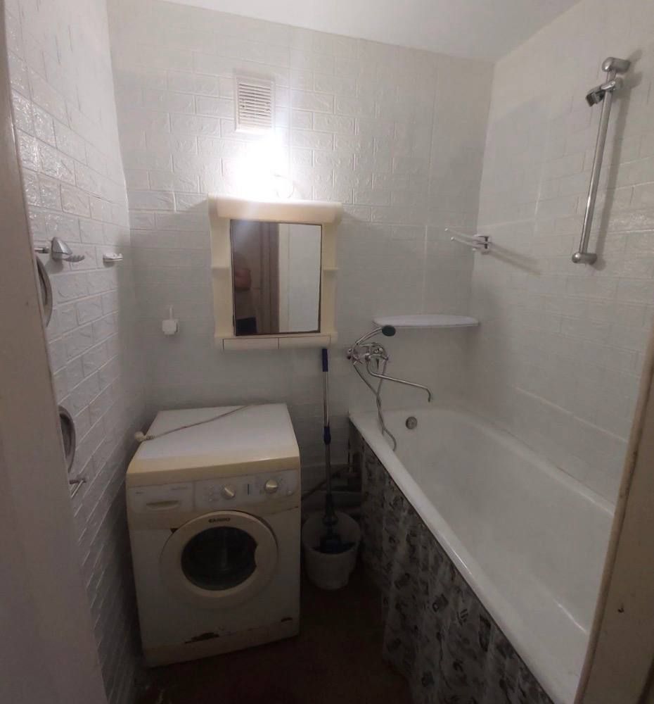 Квартира на Лабораторній вул.