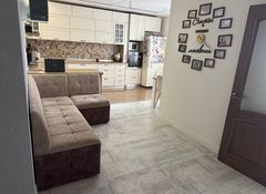 3-х кімнатна квартира на Масив Радужний вул.