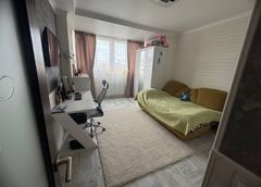 3-х кімнатна квартира на Масив Радужний вул.