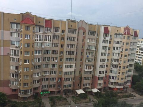 Квартира на Чикаленко вул.