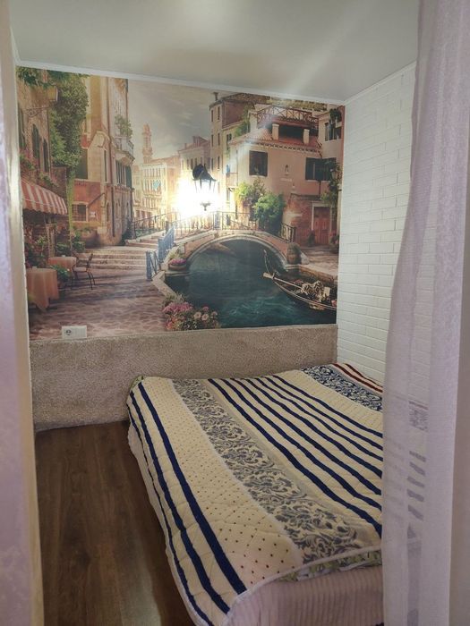 Квартира на Середня вул.