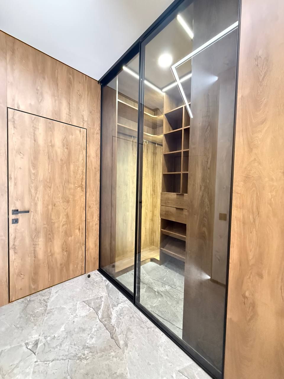 Квартира на Краснова вул.