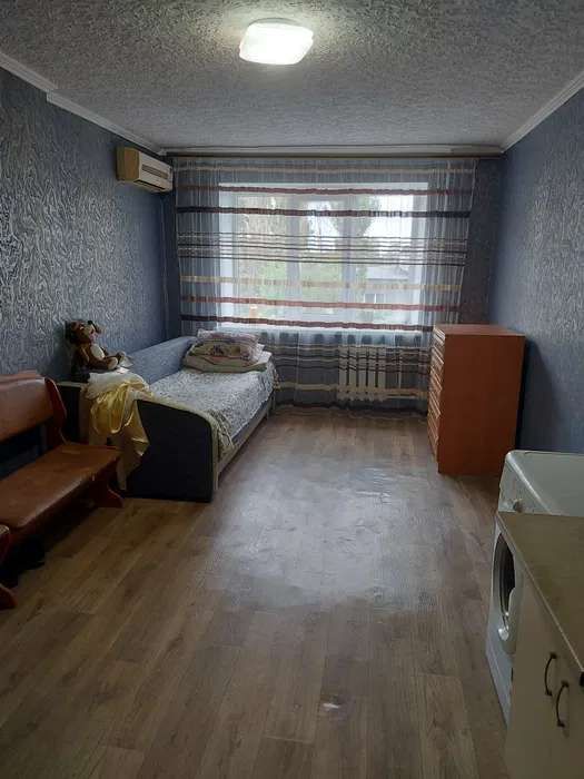 Кімната на Лузанівська вул.