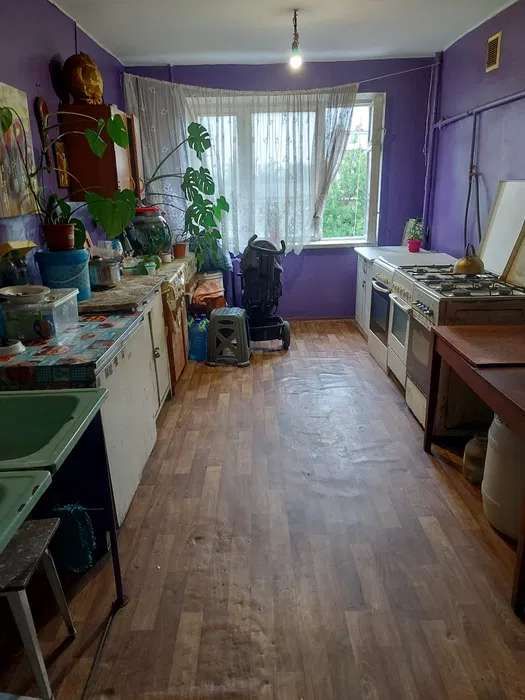 Кімната на Лузанівська вул.