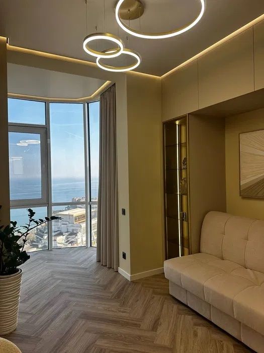 Квартира на вул Аркадійське плато