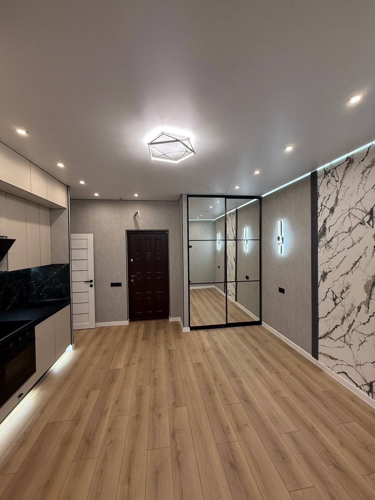 квартира на Краснова вул.