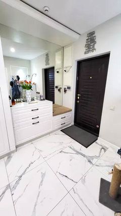 Квартира на Сахарова Академіка вул.