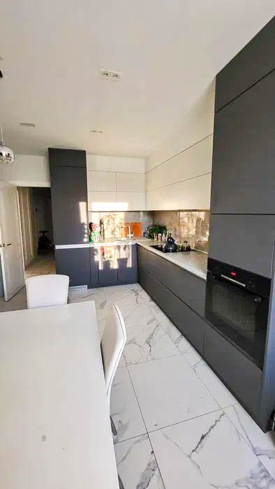 Квартира на Сахарова Академіка вул.