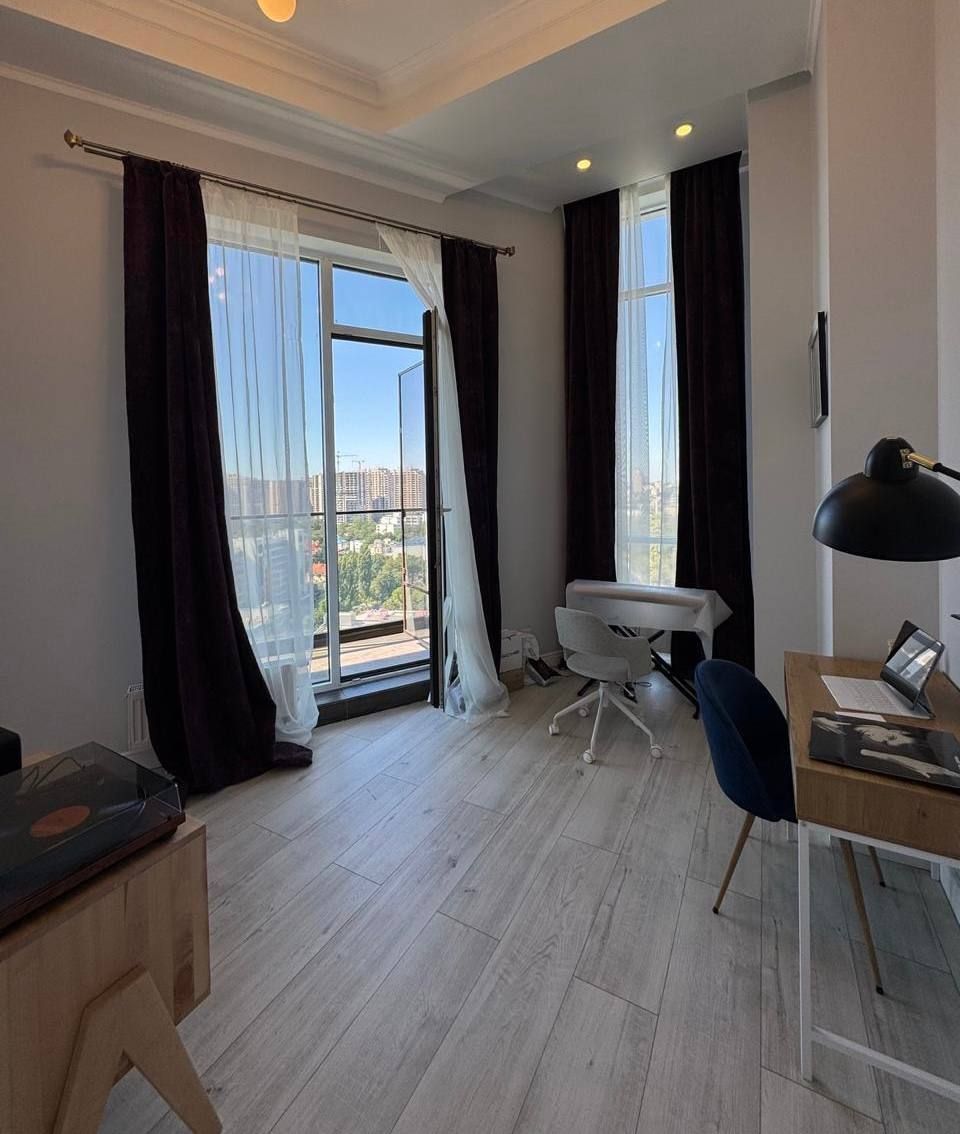 Квартира Французький бульвар вул.